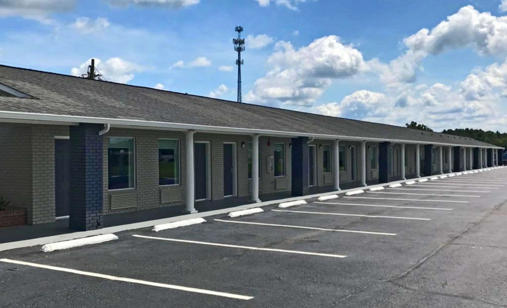 Rodeway Inn Calhoun South