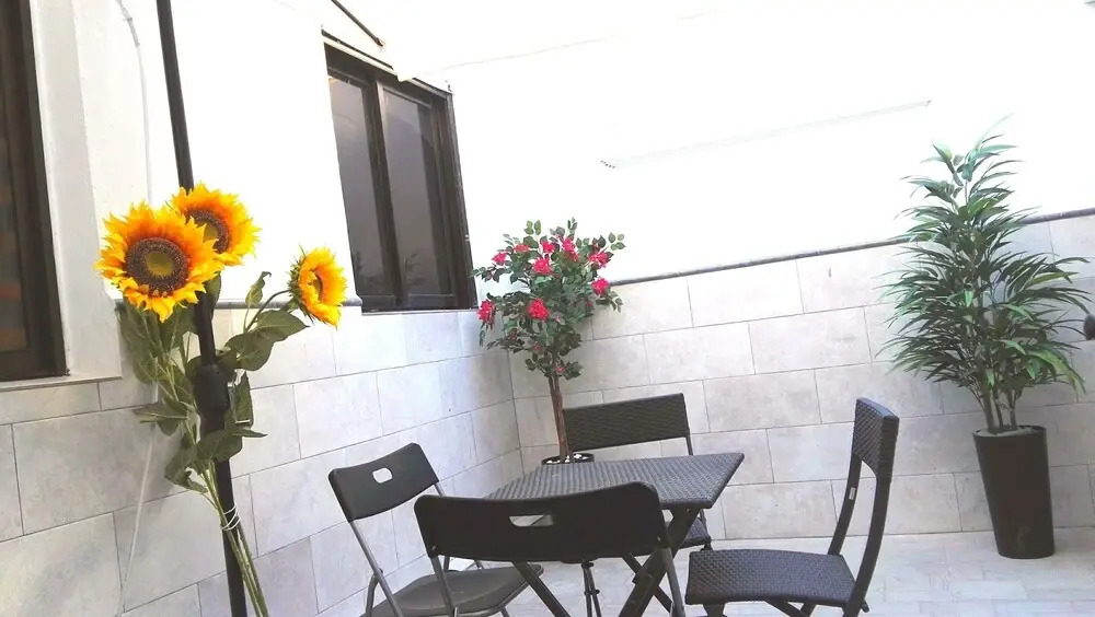 Duplex Near Center lovely
