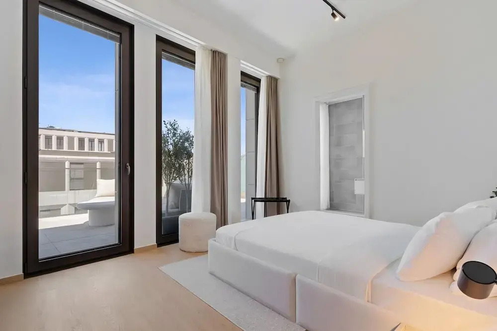 Voya Residence Zenit Royal - Luxury Apart Hotel Rooftop Views & Concierge