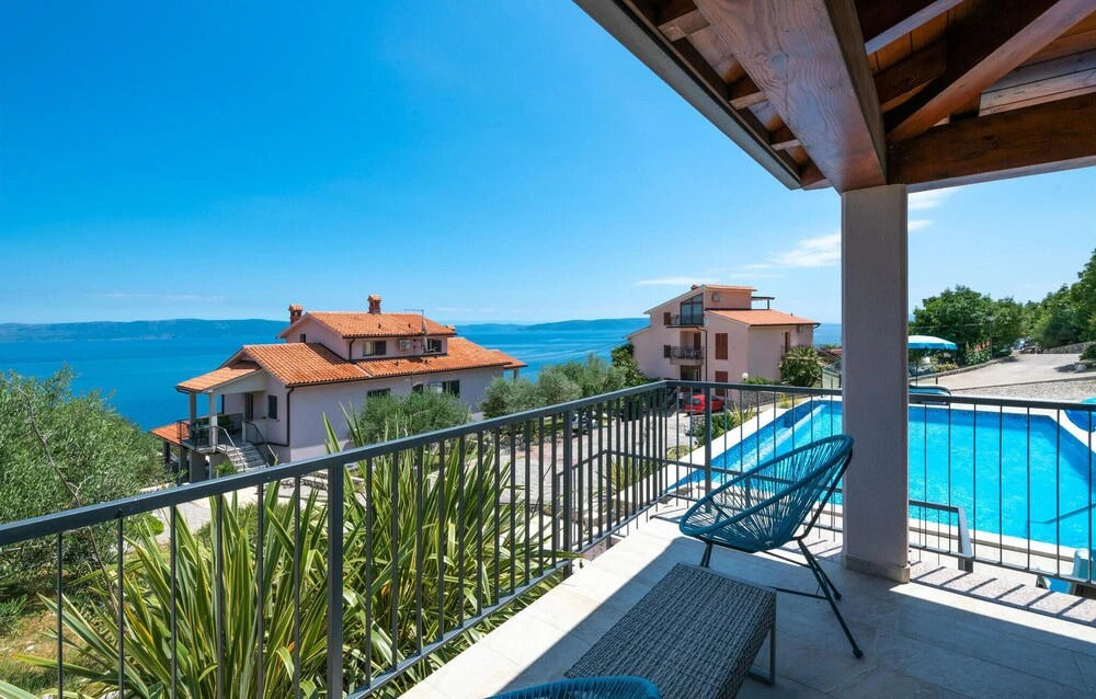 Beautiful Home in Ravni With Wifi and 3 Bedrooms