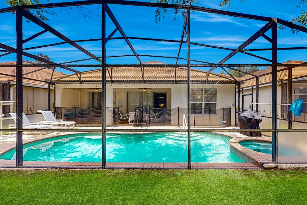 All-suite Retreat With Pool, Spa, Waterslides, Tennis - Near Dining & Disney