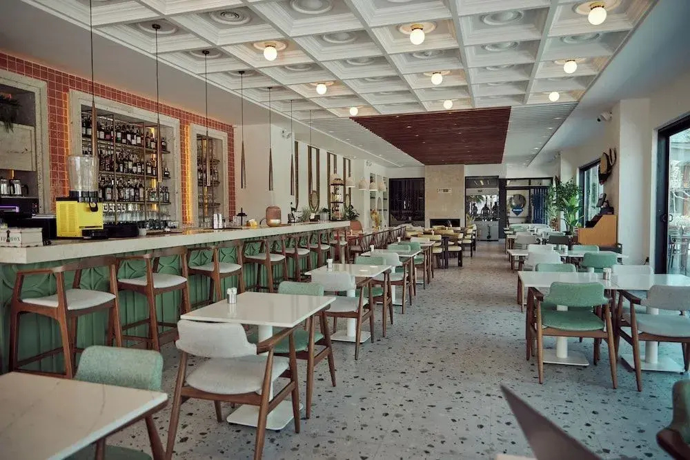 Parmos Otel