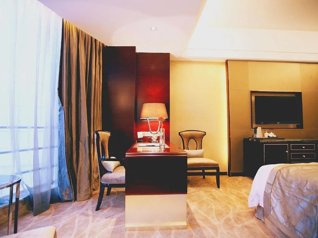 Vienna International Hotel Meizhou Dingzi Bridge