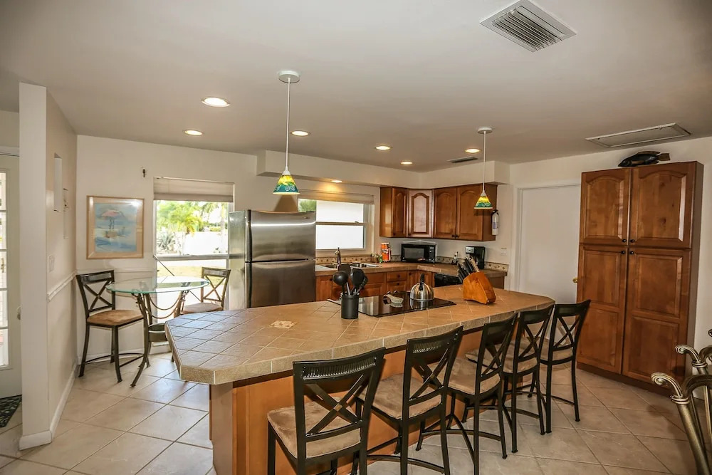 5167Estero
