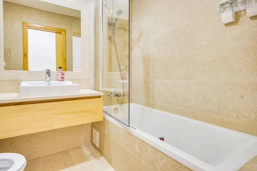 Typical Portuguese Apartment in City Center 2