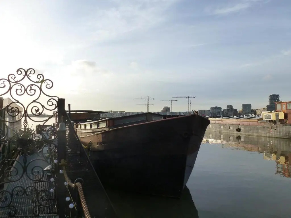 Bed in Boat Amsterdam