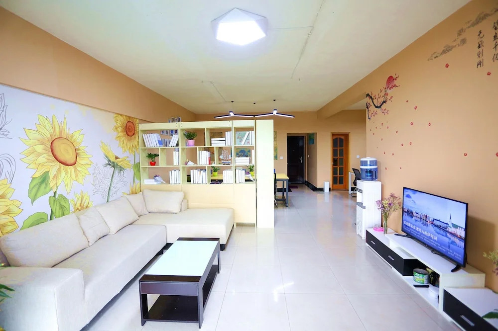 Downtown Center Youth Hostel