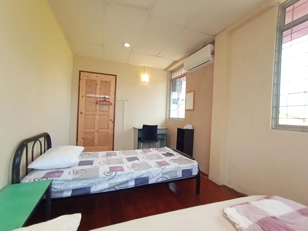 SPOT ON 90119 Bed's Guesthouse
