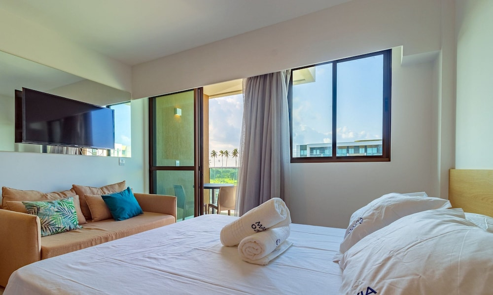 Makia Beach #c209 - Muro Alto by Carpediem
