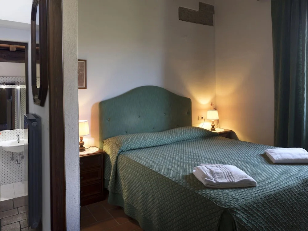 Pleasant Apartment with Swimming Pool,Garden,BBQ, Parking