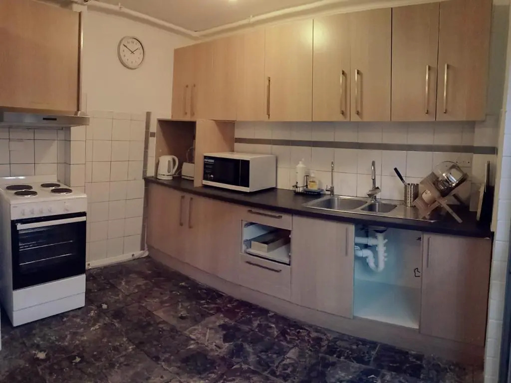 Private room in City Central!