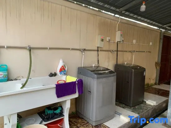 Ruili Zhuyunxuan Apartment