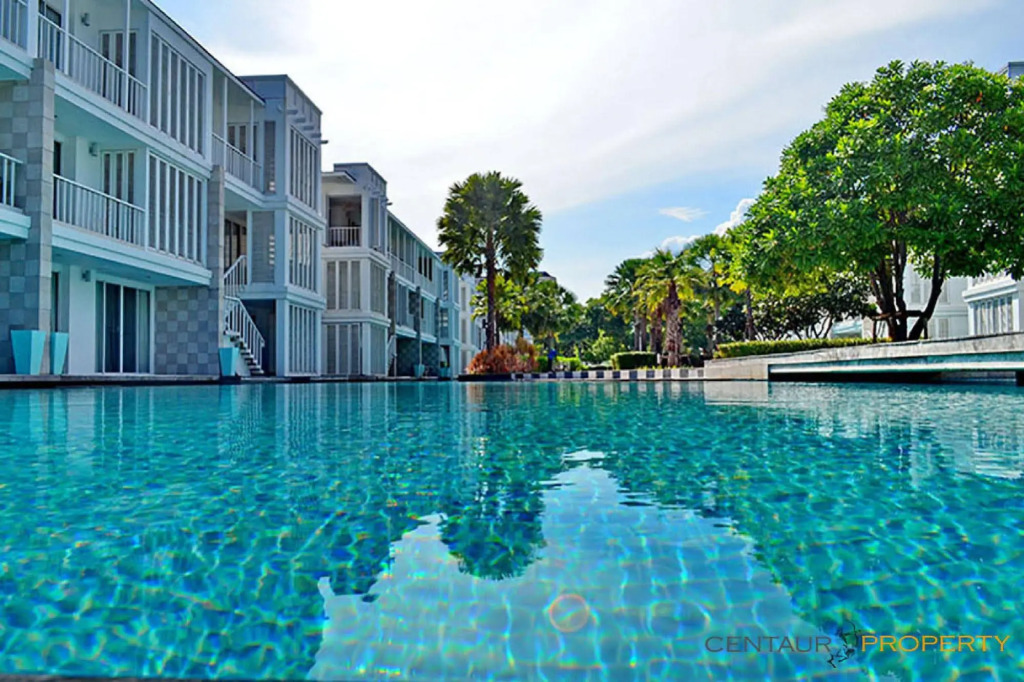 Malibu Hua Hin by Puppap