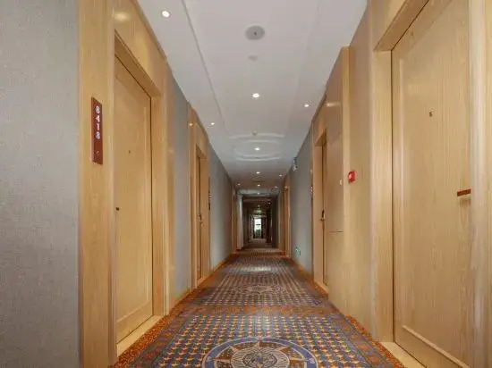 Vienna Hotel (Zhuhai Huafa Mall Nanping Technology Industrial Zone)
