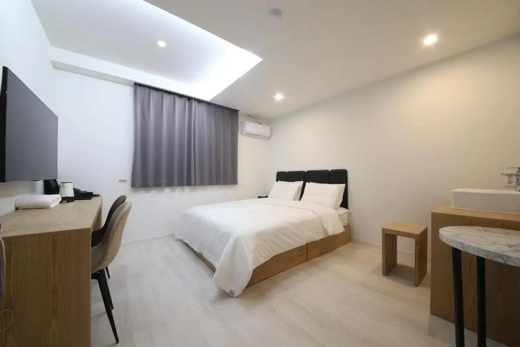 Sloth Hotel Busan Seomyeon