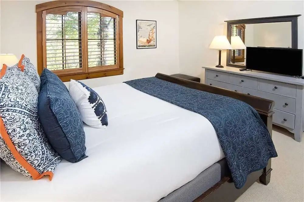 Buckhorn Townhome #9 4 Bedrooms 5 Bathrooms Townhouse