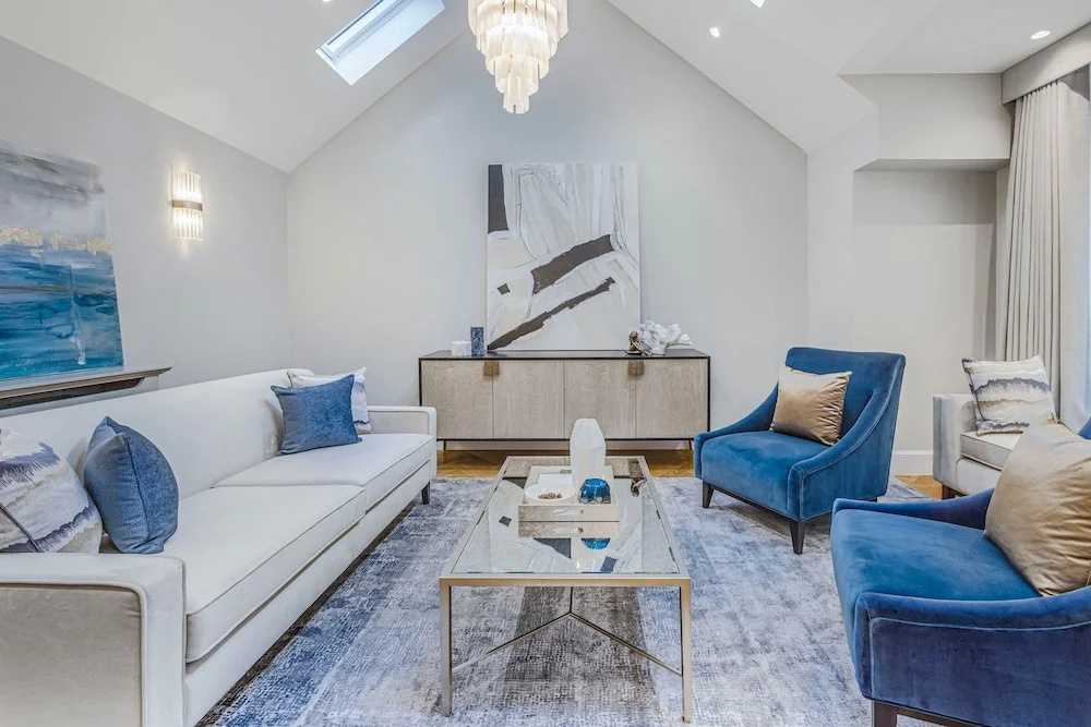Wimpole Mews - 4 Bedroom Apartment