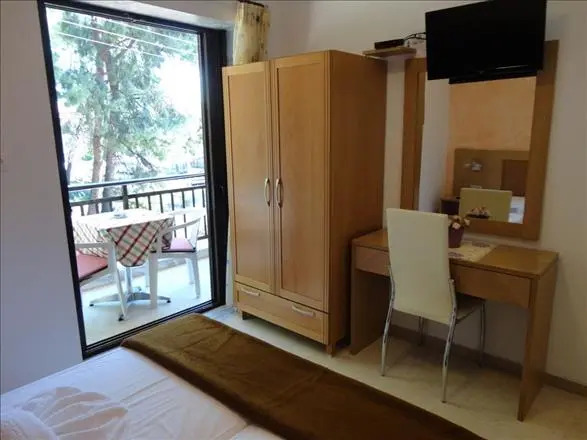 Maik Apartments