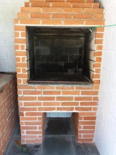 SUíTE EM NOSSA CASA A 450M DA PRAIA