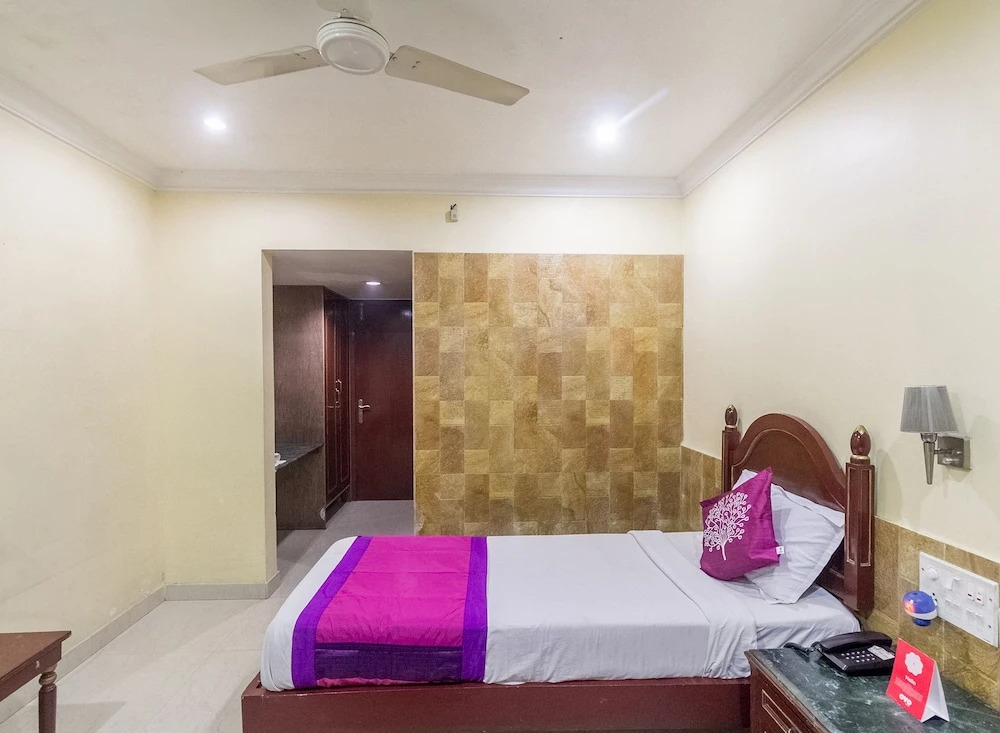 OYO 7786 Hotel Monsoon Palace
