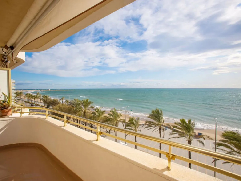 Apartment Front Beach by Interhome