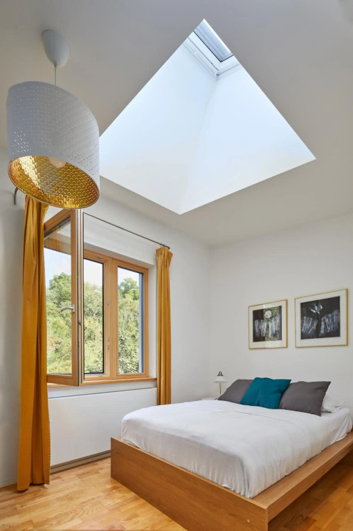Spacious Loft in Žižkov by Prague Days