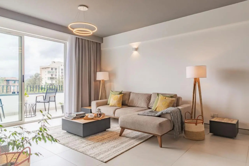 Purple Haze Luxury Apartments by AirCasa 2 and 3 Bedrooms