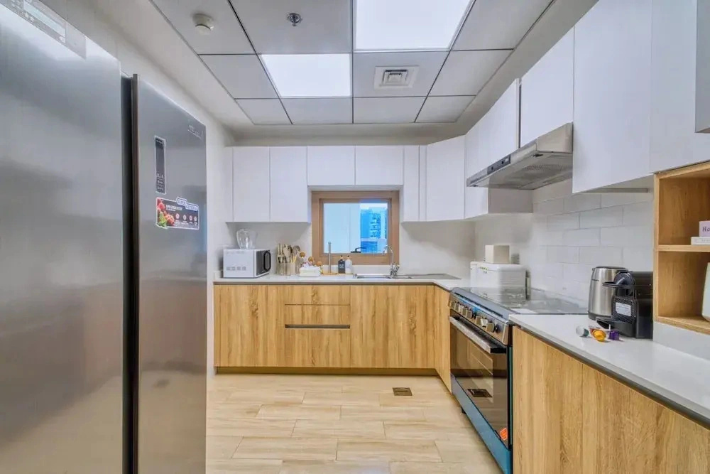 Manzil - Chic 2BR with Dubai Canal Views