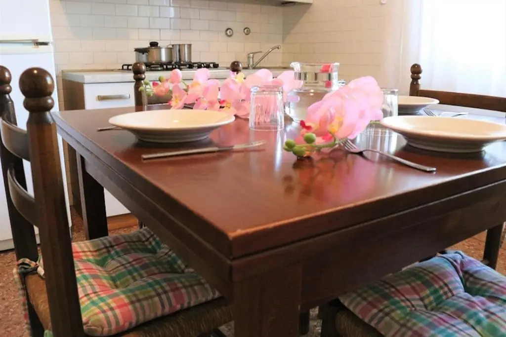 Big Apartment on the Ground Floor - Near the Beach by Beahost Rentals