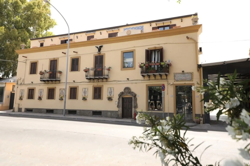 Cannatellas Mansion
