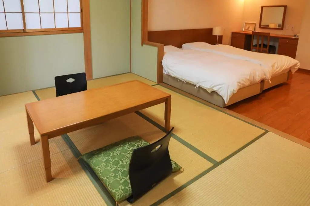 Отель Ajisai Onsen Ryokan