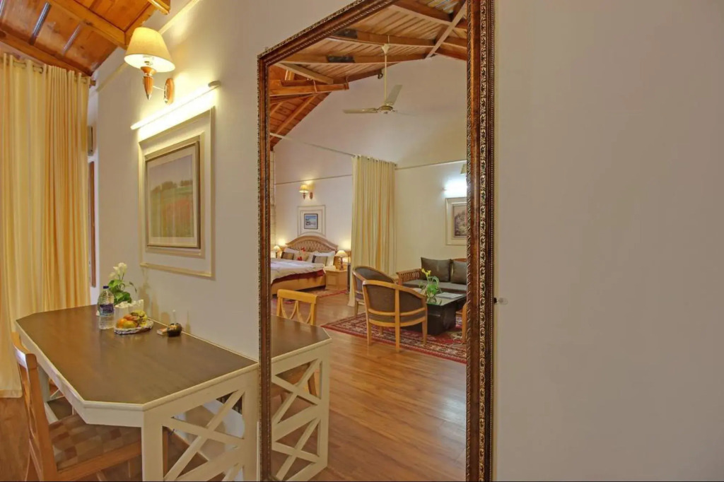Neelesh Inn - Luxury Lake View Resort with Swimming Pool on Bhimtal Lake