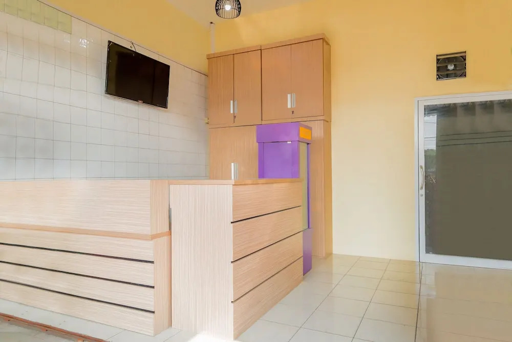 The Trend by OYO Rooms