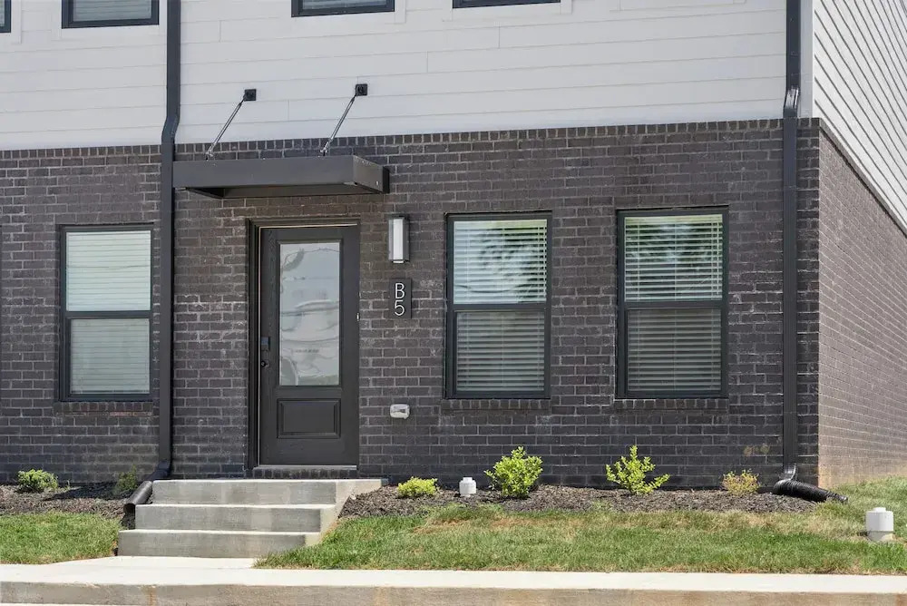 111 Hickory Grove Blvd Unit #B5
