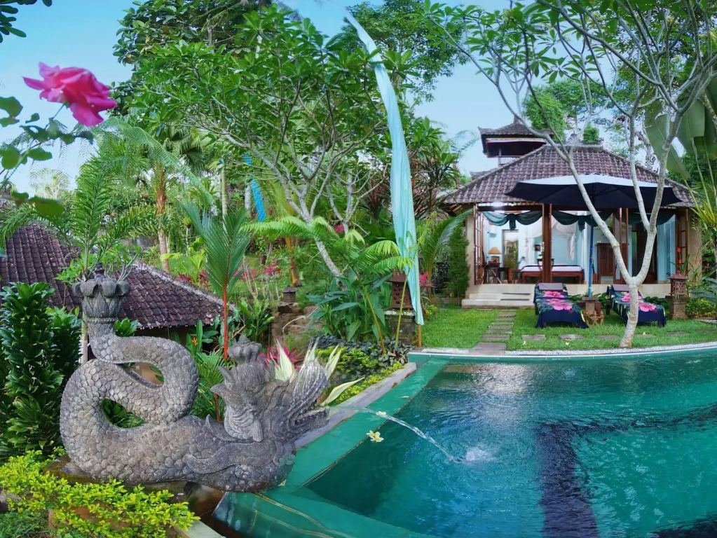 The Mahogany Villa