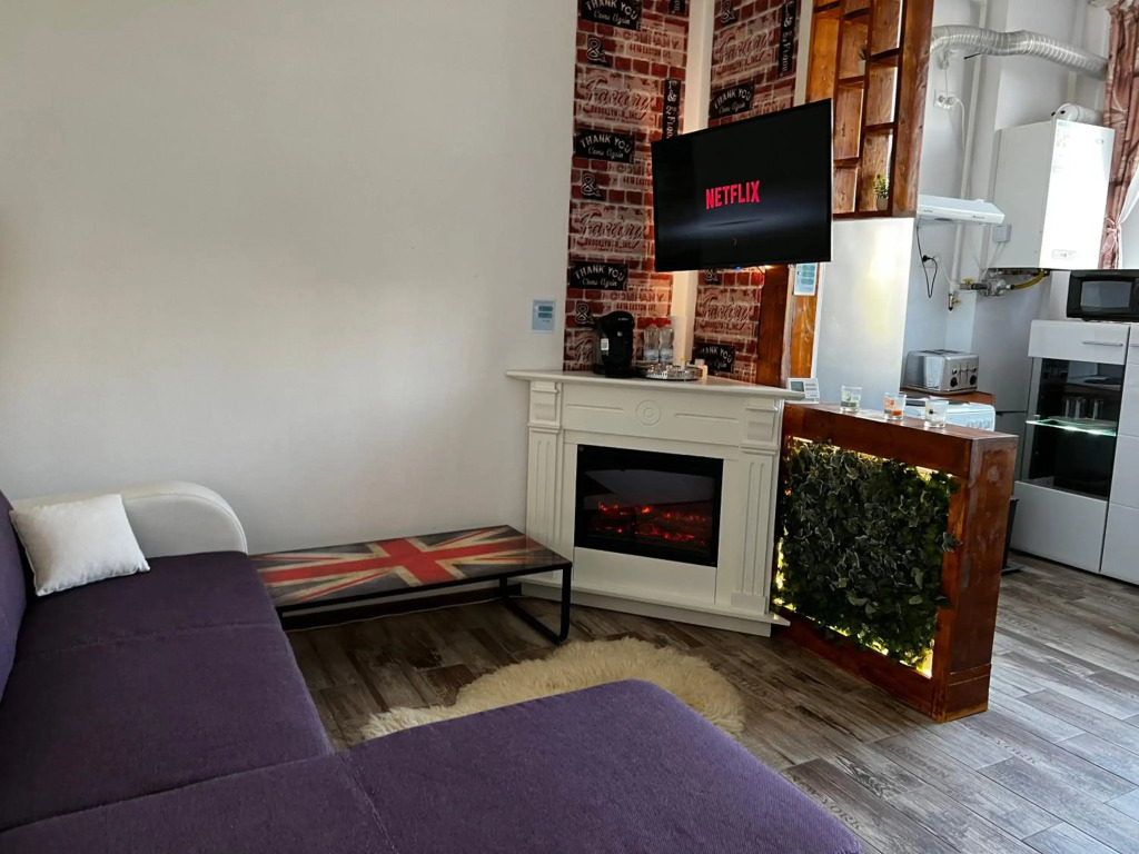 City Nest Maria
