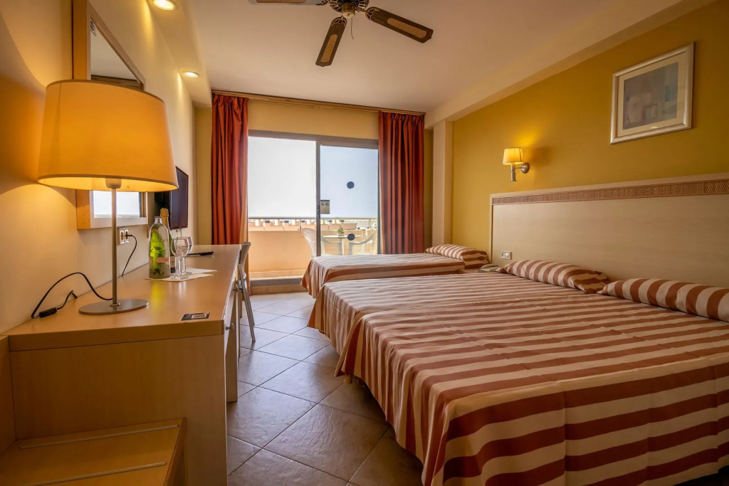 Hotel Fenix Family by ALEGRIA
