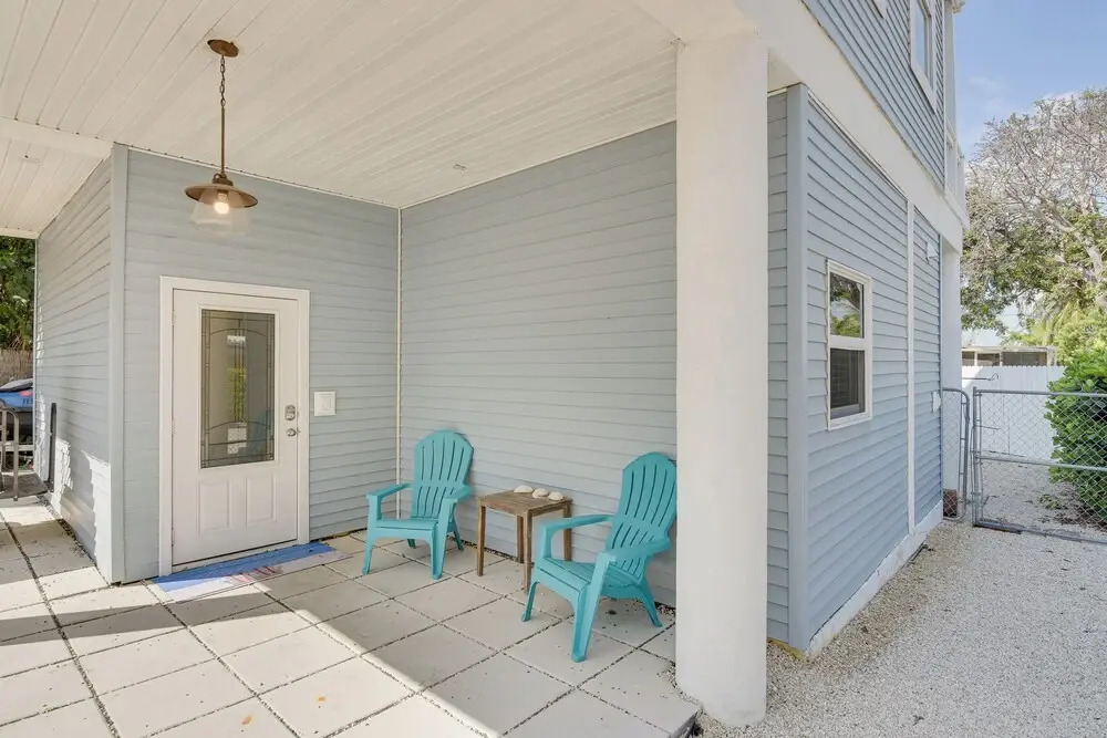 Sunny Key Largo Home w/ Golf Cart & Kayaks