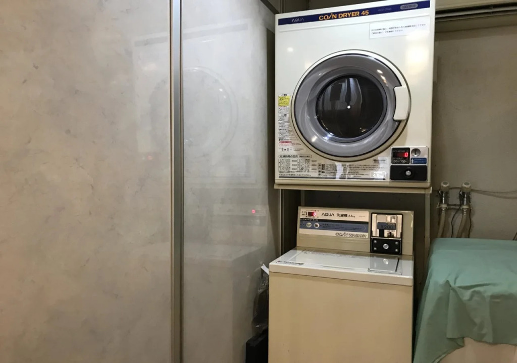 Capsule Kinuyahotel Ikebukuro - Men Only
