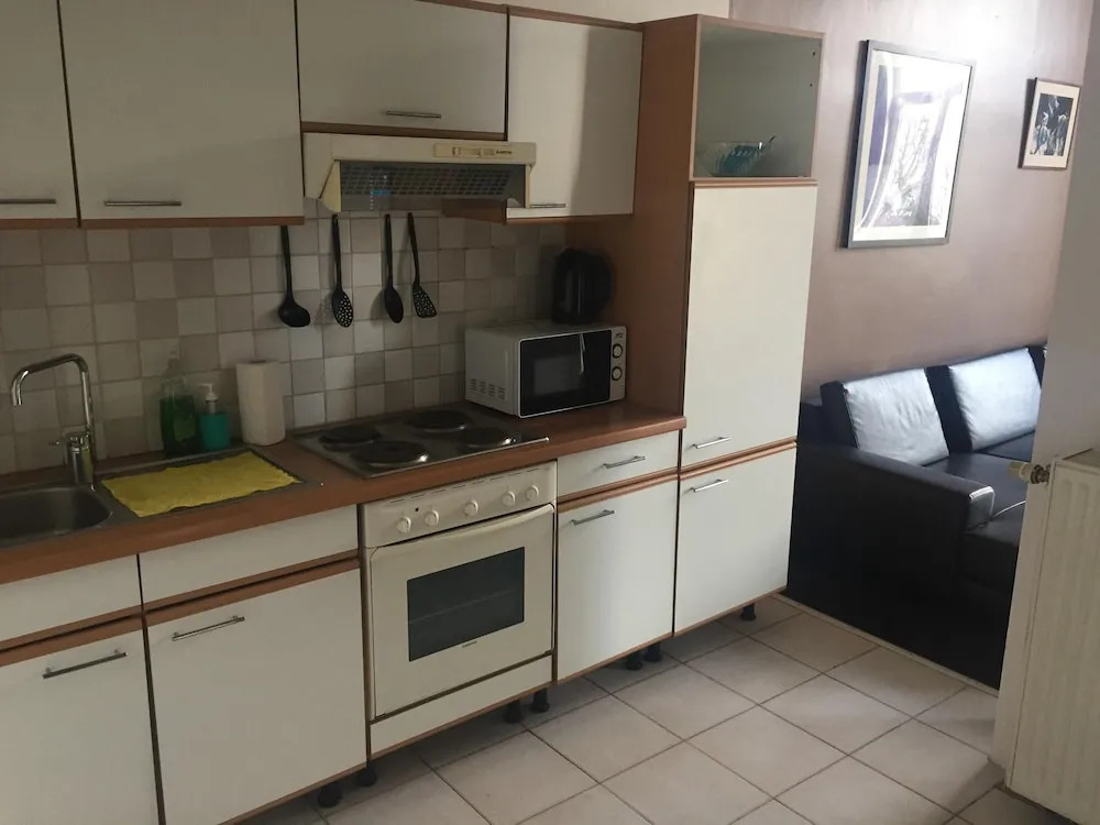 Apartment with One Bedroom in Schaerbeek, with Wonderful City View And Wifi