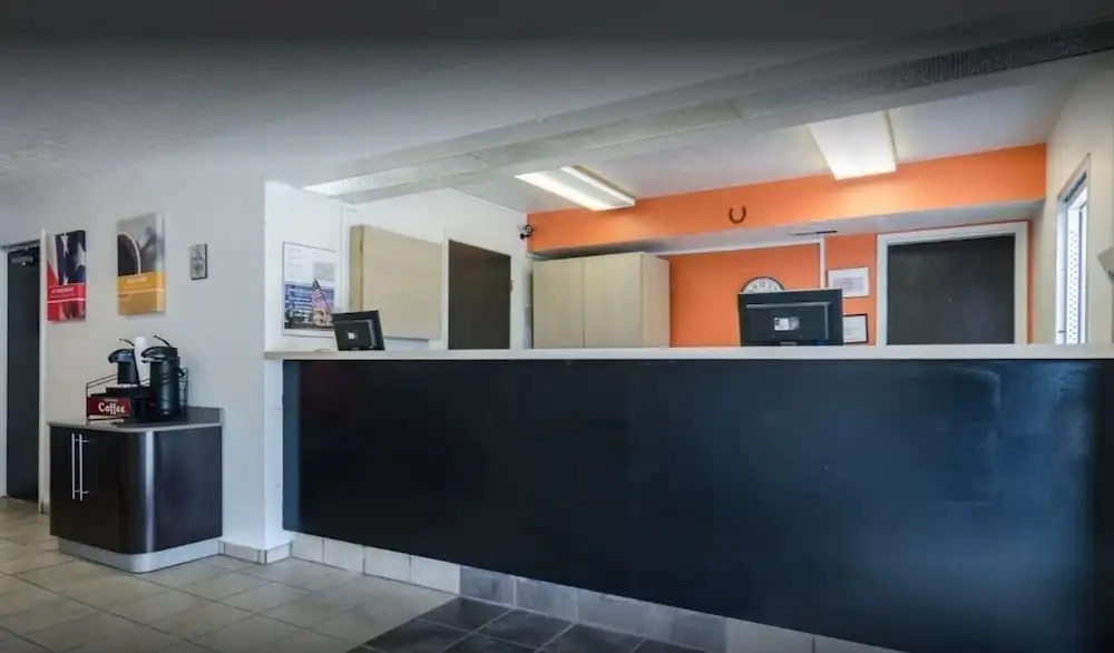 Motel 6 Emporia