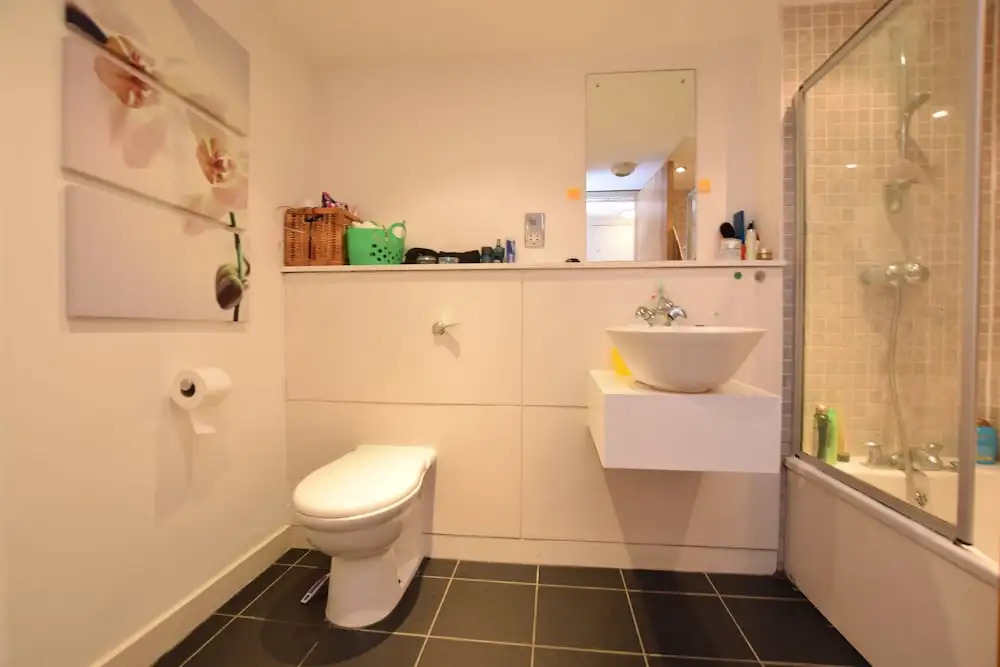Spacious Studio Apartment in the Heart of the City