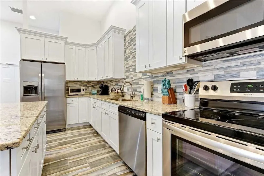 Pelican Beach - Three Bedroom Home