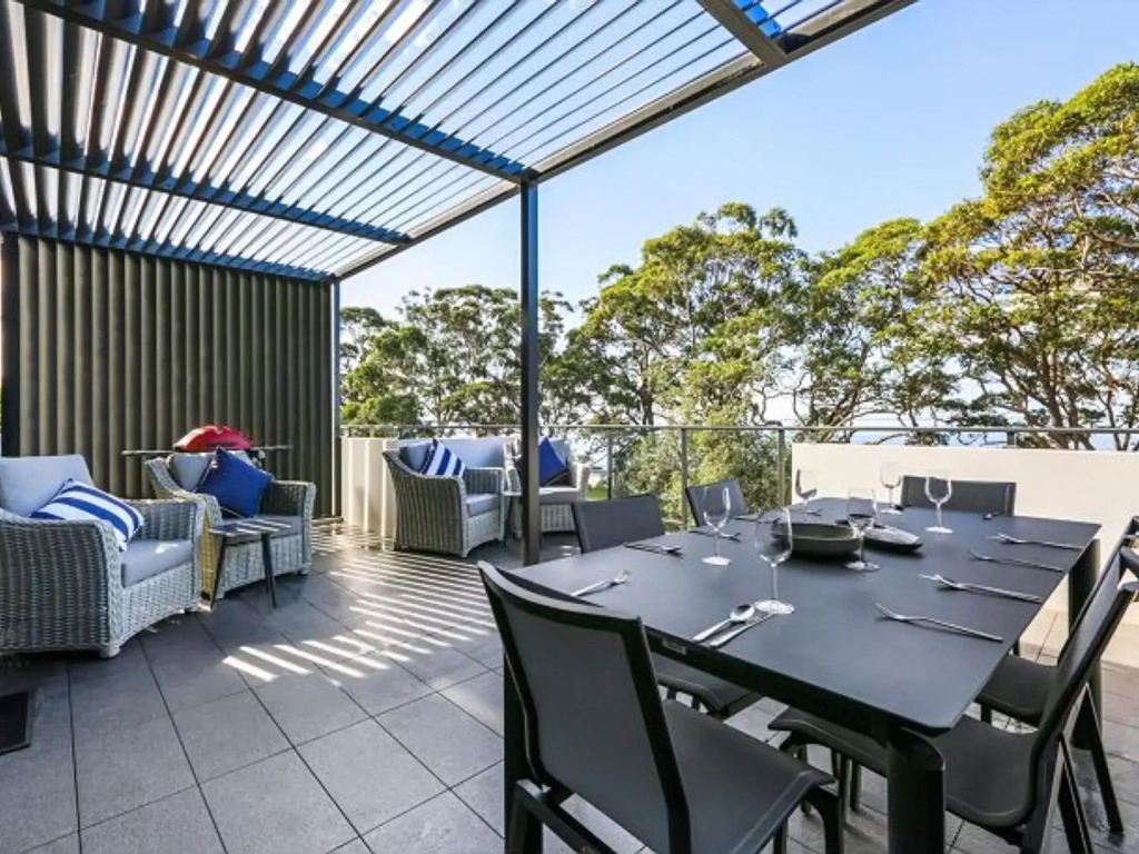 Beachfront Luxury by Experience Jervis Bay