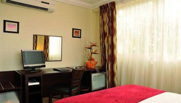 Ph Hotels Accra