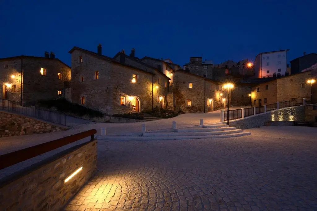 Borgotufi Albergo Diffuso