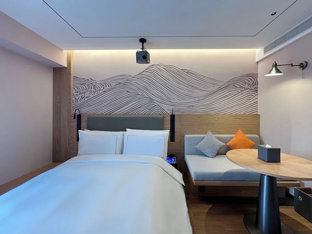 The Bund Hotel