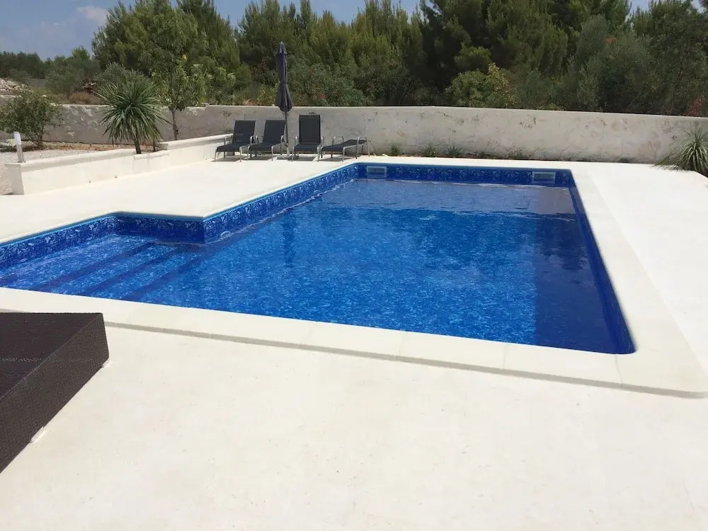 Luxury Villas Bachelors