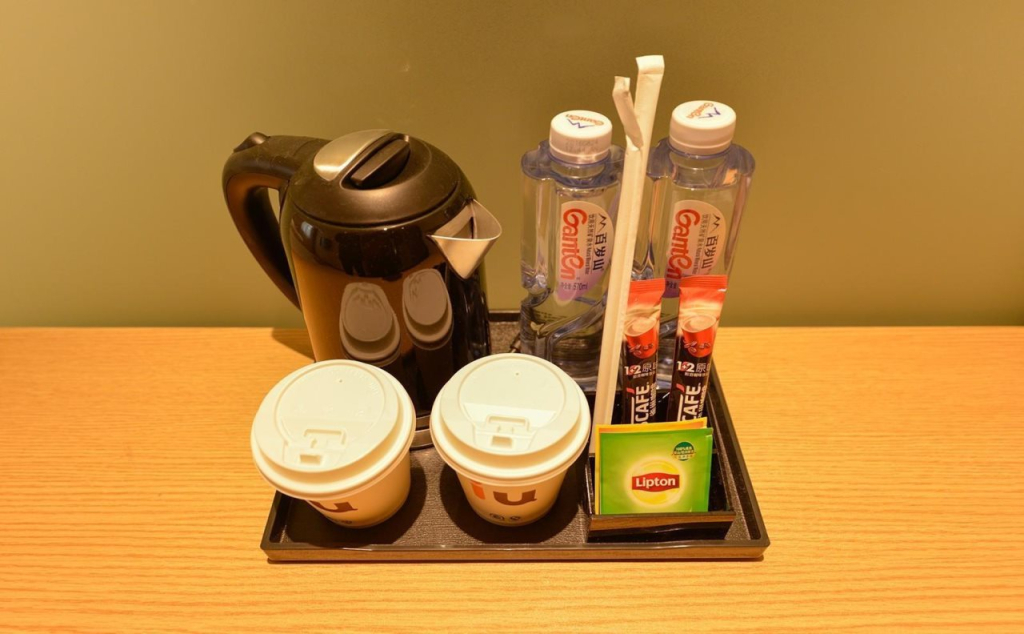 IU Hotel Guiyang North Station Century City Convention and Exhibition Center