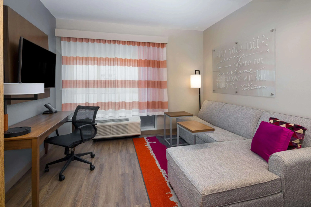 La Quinta by Wyndham Perry